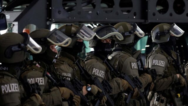 Polícia austríaca reforça patrulhas após ameaça de ataque terrorista