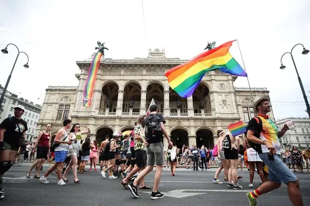 Detidos suspeitos de planearem ataque jihadista contra parada LGBTI em Viena