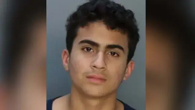 Rapaz de 13 anos mata mãe à facada e reporta crime