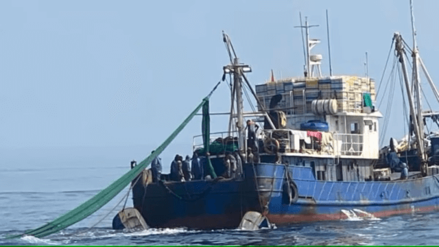 Navio de pesca angolano apreendido pela Namíbia por pesca ilegal