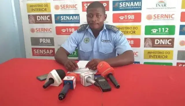 Polícia desativa e destrói material bélico na Zambézia