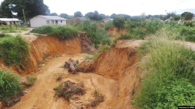 Risco de erosão ameaça moradores em Chingodzi