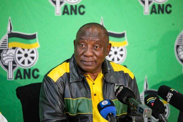 Presidente Ramaphosa confia na maioria para o ANC nas eleições sul-africanas