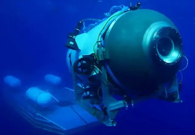 Fundador da OceanGate planeia viagem de submarino ao 'Portal do Inferno'