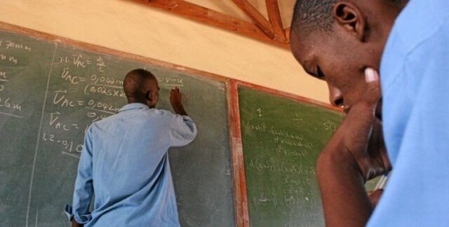 Professores angolanos consideram greve devido à falta de cumprimento do Governo