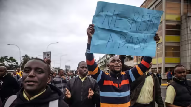 Protesto de trabalhadores suspende tráfego aéreo no Aeroporto de Nairobi contra concessão ao grupo Adani