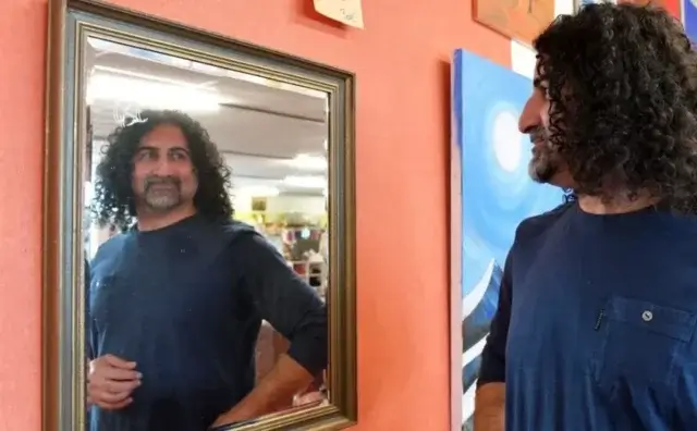 Filho de Osama Bin Laden impedido de regressar a França por glorificação de terrorismo