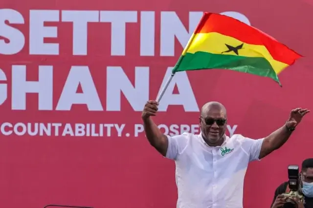 Ex-Presidente John Mahama vence eleições no Gana