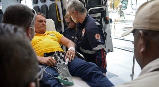 Jair Bolsonaro está 'estável' após hospitalização de emergência