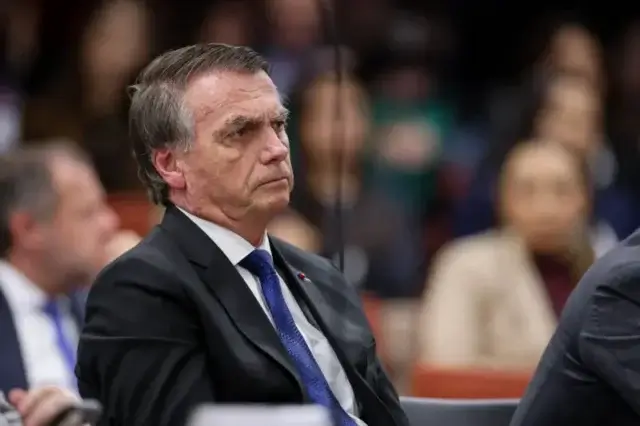 Bolsonaro rejeita acusações de tentativa de golpe
