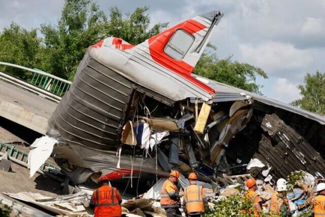 Rússia- Colapso de ponte em Briansk mata sete pessoas e fere trinta
