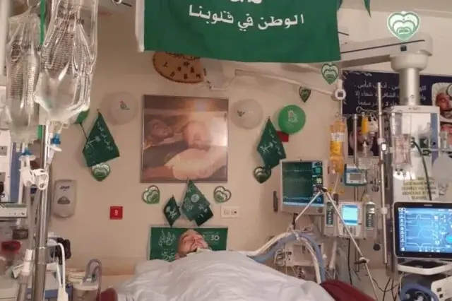 Após 20 anos em coma, príncipe saudita Alwaleed bin Khalid morre aos 36 anos