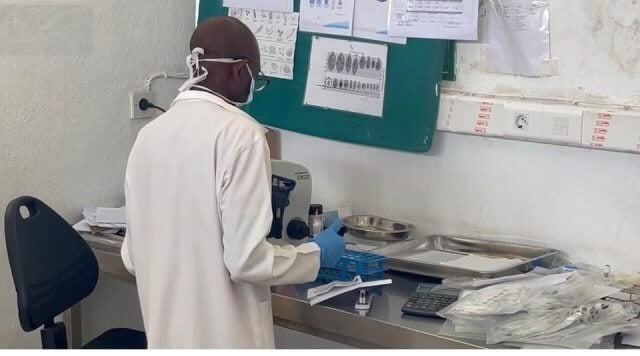 Técnico detido por suspeita de desvio de aparelho de hemograma no hospital de Mocuba