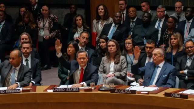 Gere um título curto e impactante para esta notícia, sem