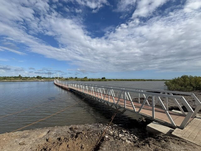 Quelimane inaugura ponte pedonal reforçada após derrocadas no rio Ivagalane
