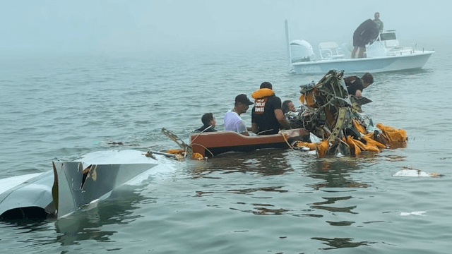 Acidente aéreo da Marinha mexicana causa morte de cinco pessoas no Texas
