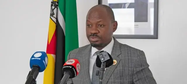 Governo quer corrigir distorções fiscais e alargar imposto ao comércio electrónico