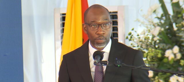 Ministro dos Transportes denuncia contratação de motoristas não habilitados