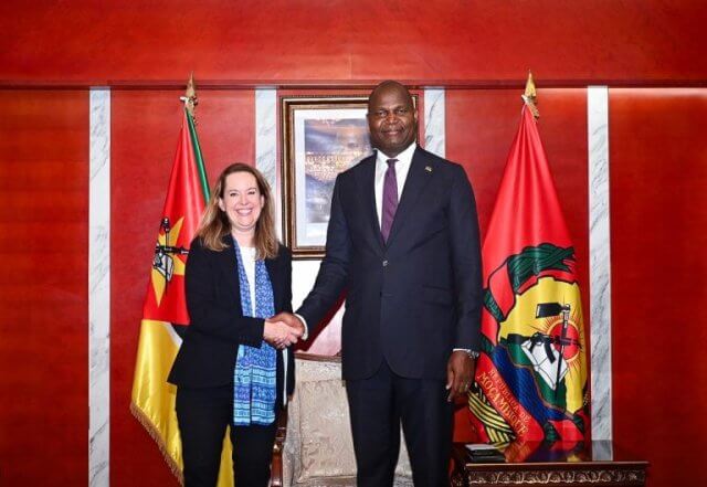 OIM firma compromisso de assistência humanitária em Moçambique