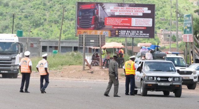 Polícia intensifica fiscalização para prevenir acidentes nas festas de fim
