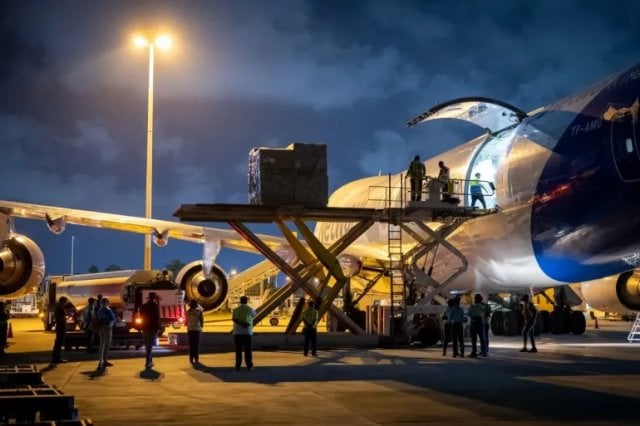 Ajuda humanitária internacional chega a Moçambique após enchentes devastadoras