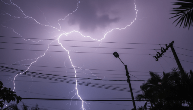 Inhambane- Jovem de 20 anos morre após ser atingido por raio em Malamba